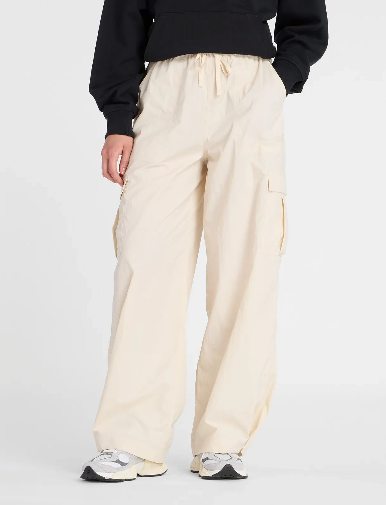 New Balance Woven Cargo Pant, XS, Cream, Sport Pants > Sport Training Pants, Dame