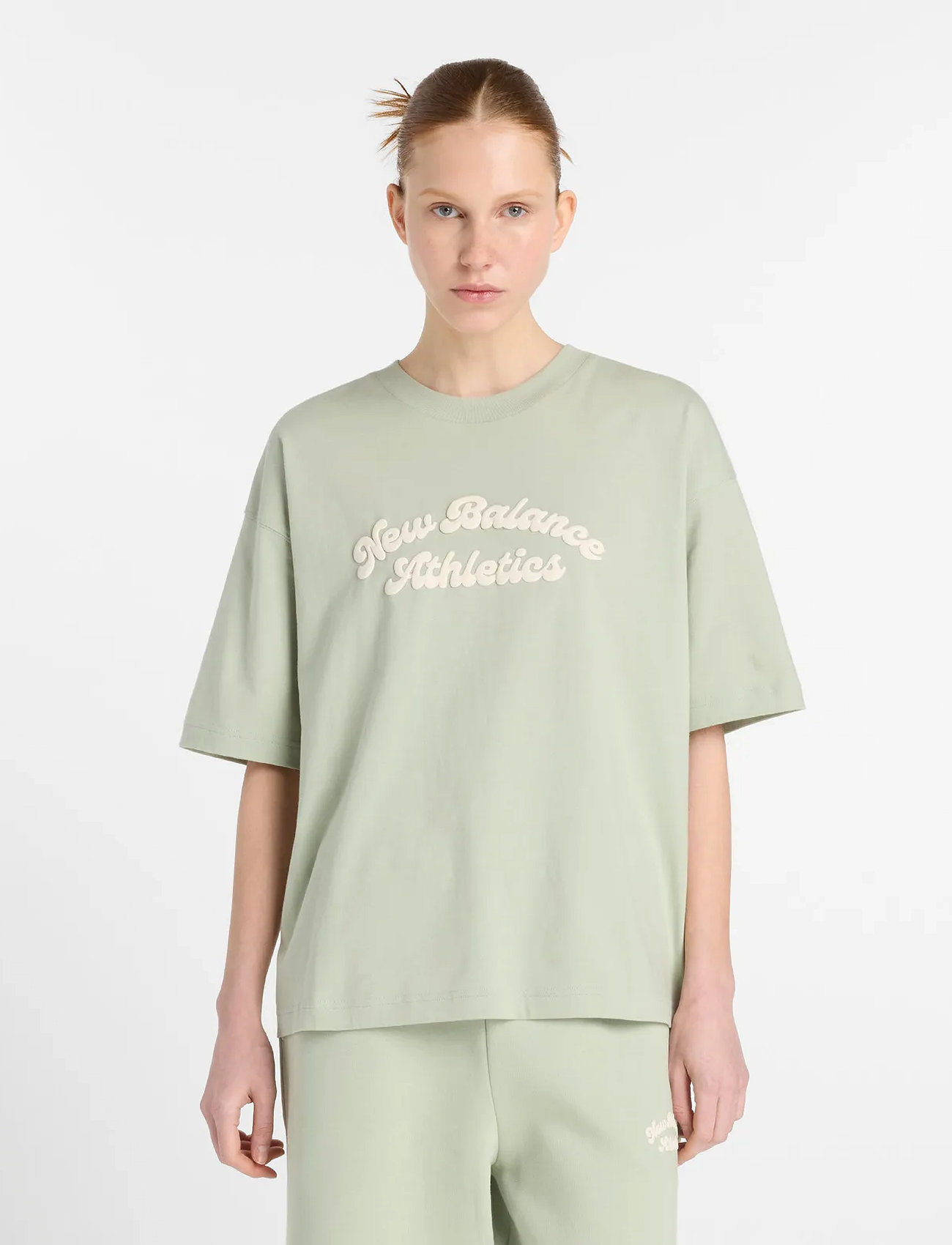 New Balance Linear Heritage Oversized T-Shirt, S, Green, Sports Overdele & T-shirts > Sport T-shirts, Dame