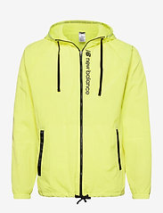 new balance sport style optiks windbreaker