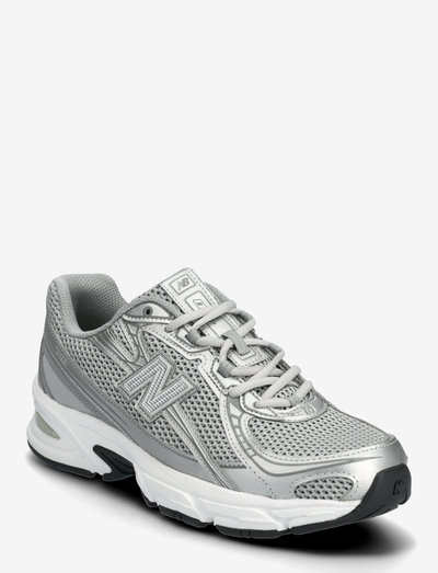 New Balance 740