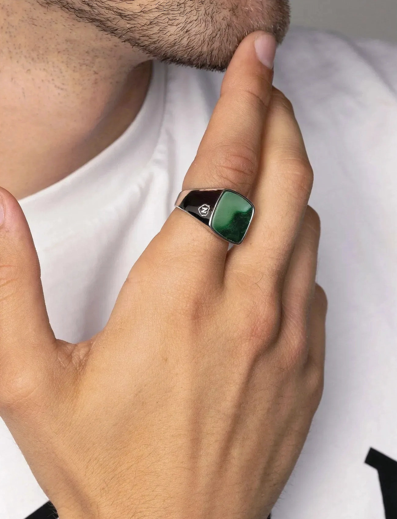 Nialaya Men's Silver Signet Ring With Green Jade, 9, Green, Smykker > Ringe, Herre