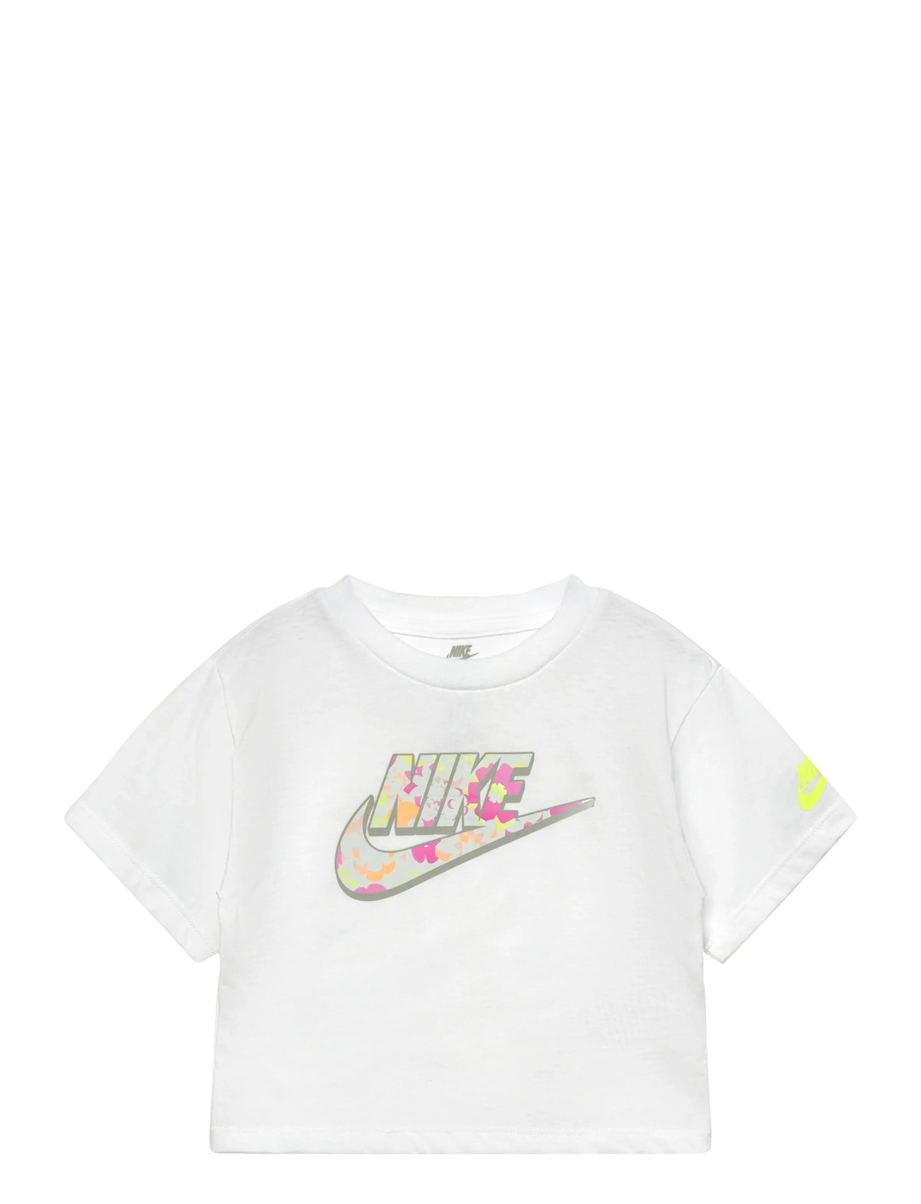 NIKE Te-S/S Tee Weiß - 110/116 - Kinder