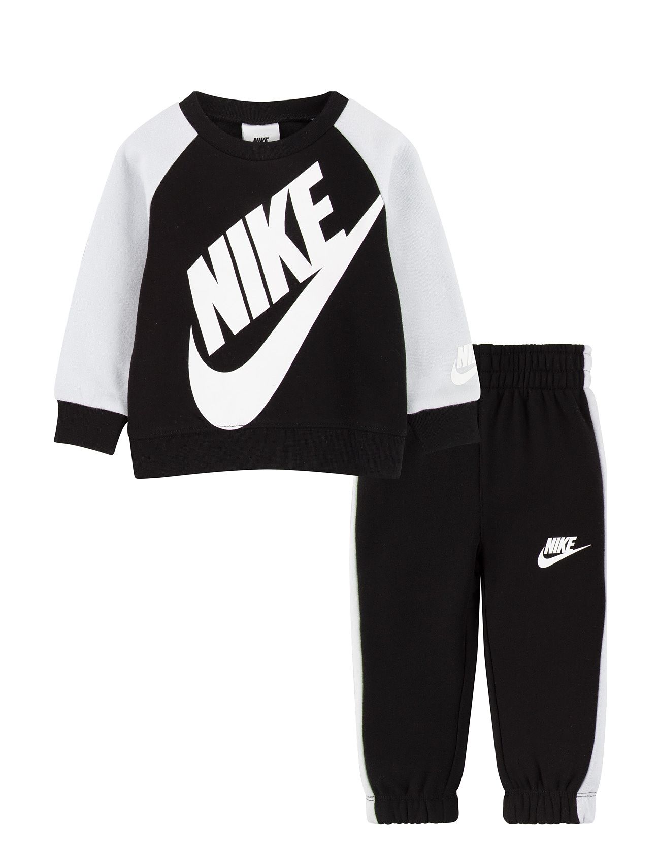 Nike Nkn Oversized Futura Crew Set / Nkn Oversized Futura Crew Se ...