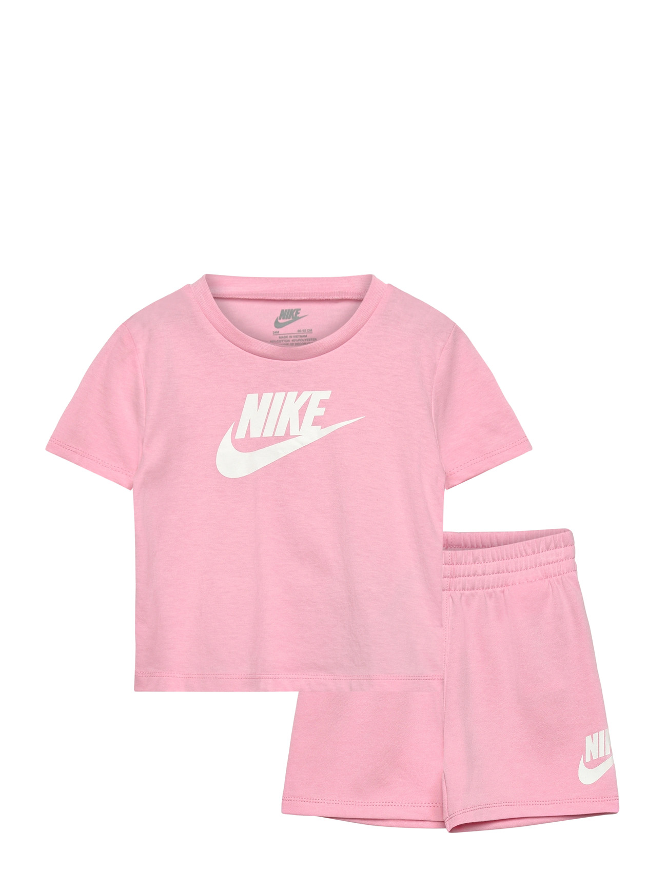 shorts and crop top set nike