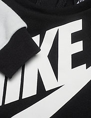 Nike Nkb Oversized Futura Crew Set 