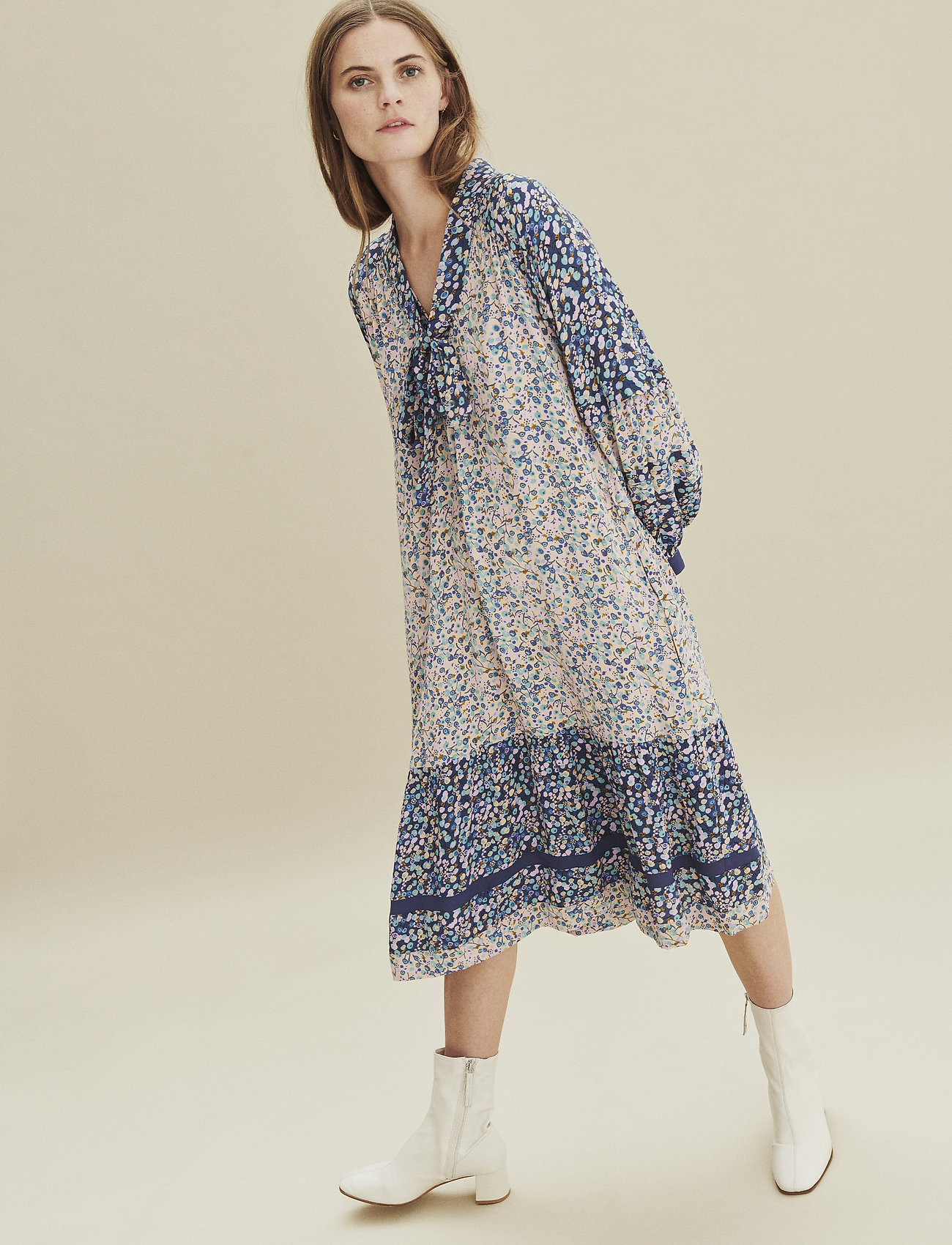 Dress Long Sleeve (Print Purple) (780 kr) Noa Noa purple dynejakke | Noa Noa | Vinterjakker | Miinto.no