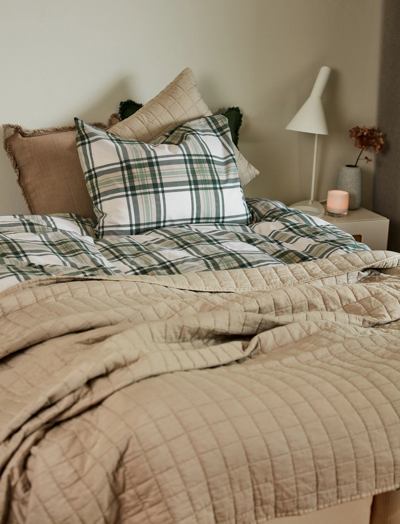 Noble House Bedspread Quilt Double, 250X250 cm, Beige, Sengetekstiler > Sengetæppe, Unisex