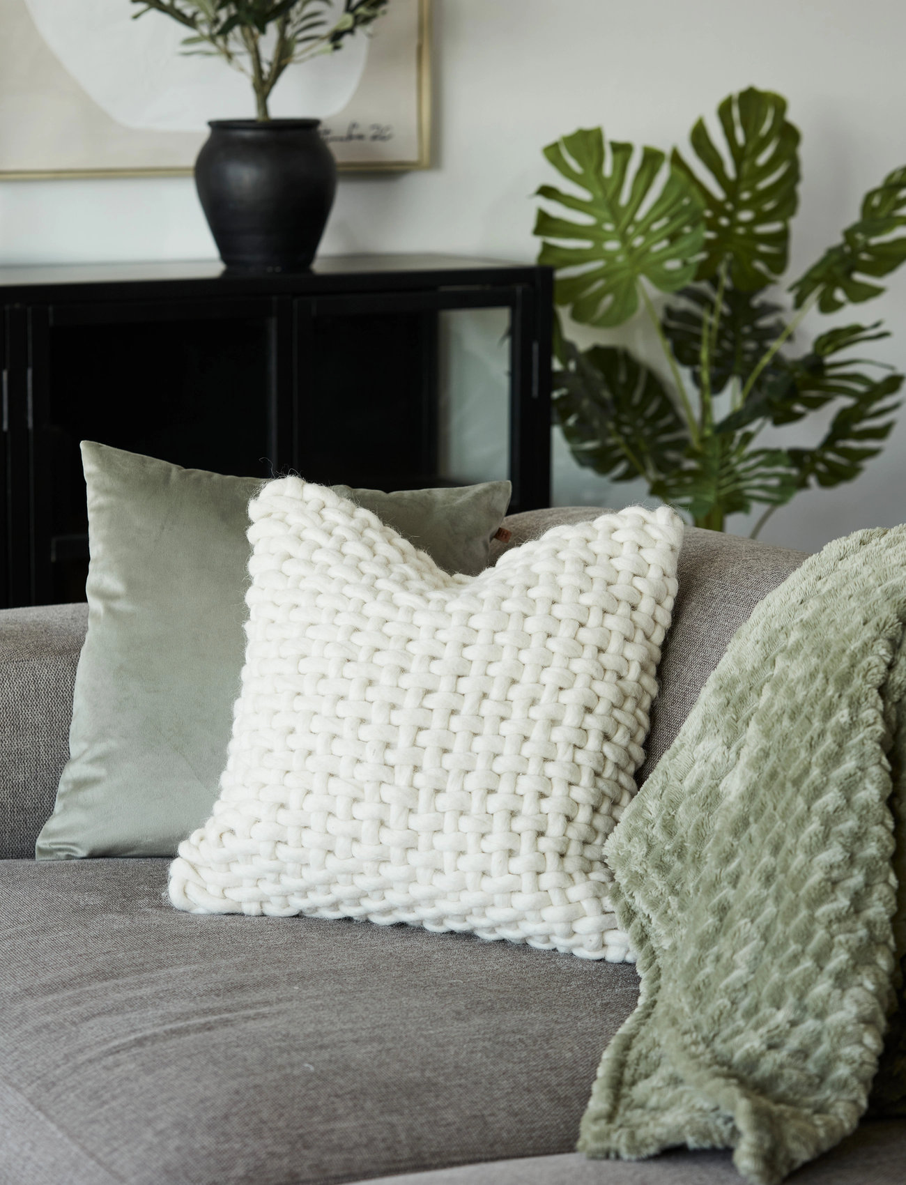 Noble House Cushion Velvet Solid, 45X45 cm, Green, Puder & Tæpper > Puder, Unisex