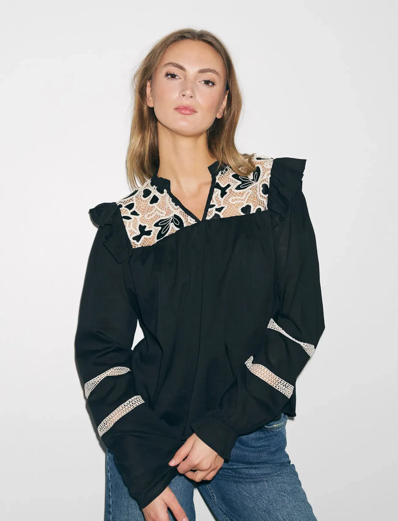 Noella Salba Blouse, L, Black, Bluser > Langærmede, Dame