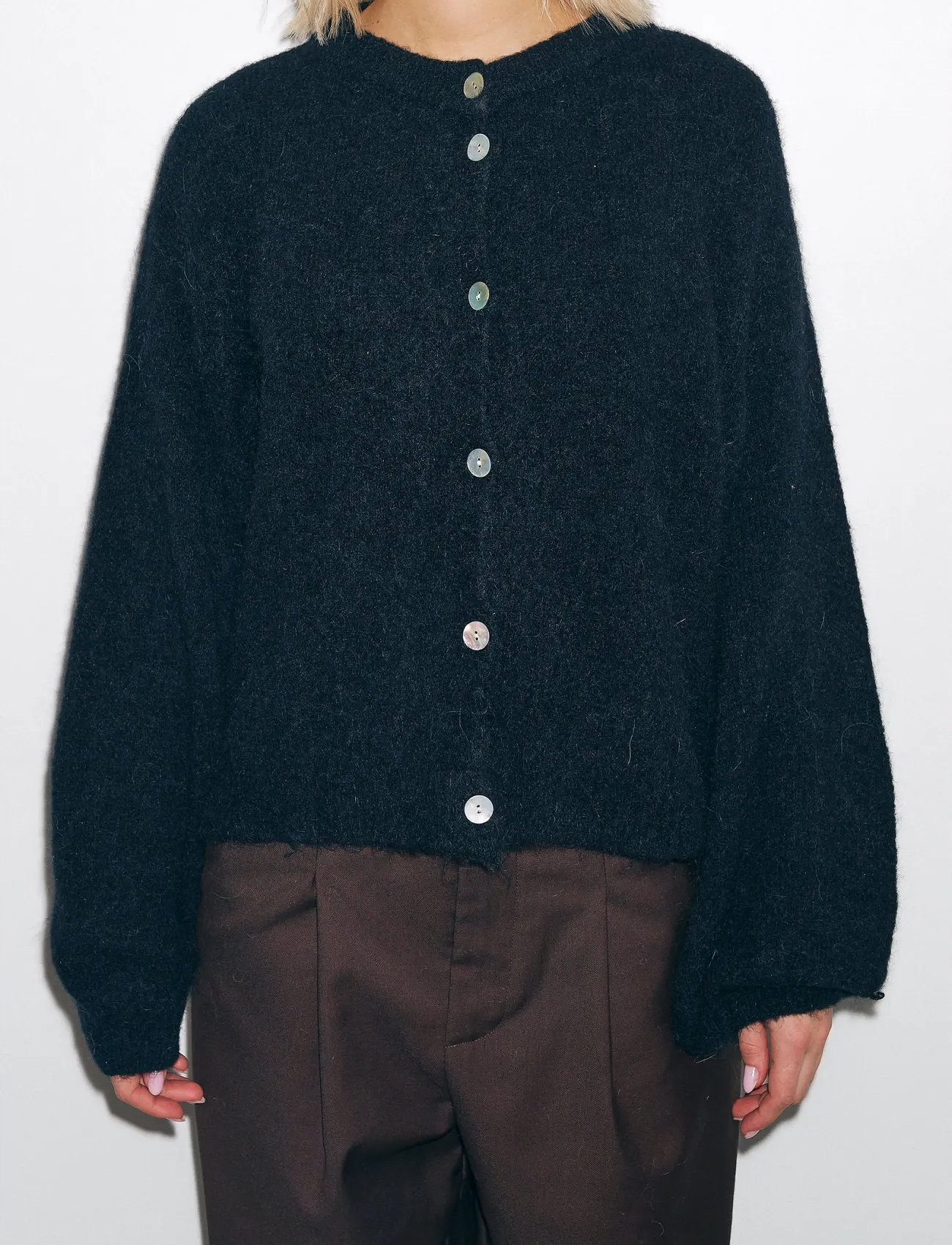 Noella Kae Knit Cardigan, M/L, Black, Strik > Cardigans, Dame