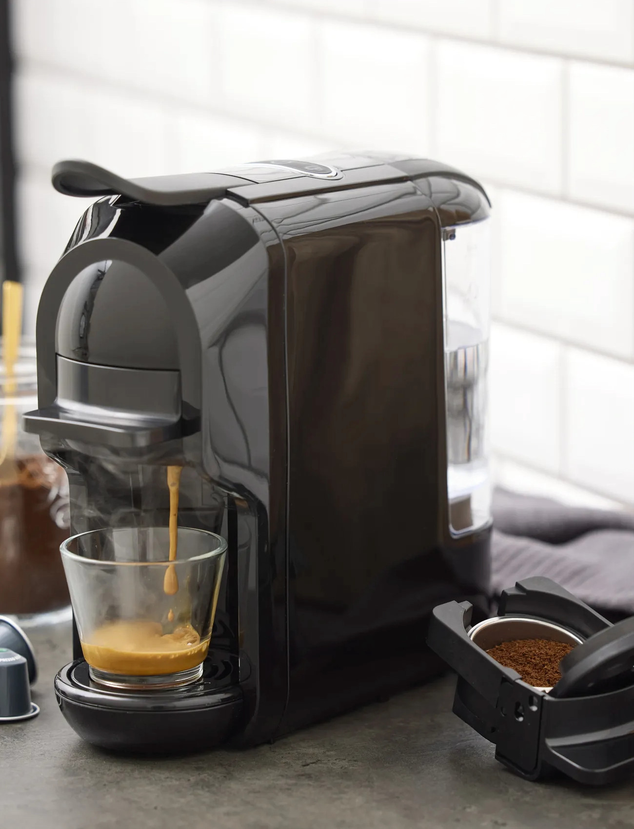 Nordic Sense Kaffemaskine 2-I-1 1450 Watt, 28X11.5X25 cm x 28, Black, Coffee Makers > Coffee Machines, Unisex
