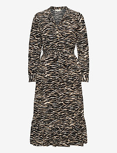 Notes du Nord | Stort utvalg av de seneste nyhetene | Dallas T shirt Print (Leopard) (714.45 kr) Notes du Nord