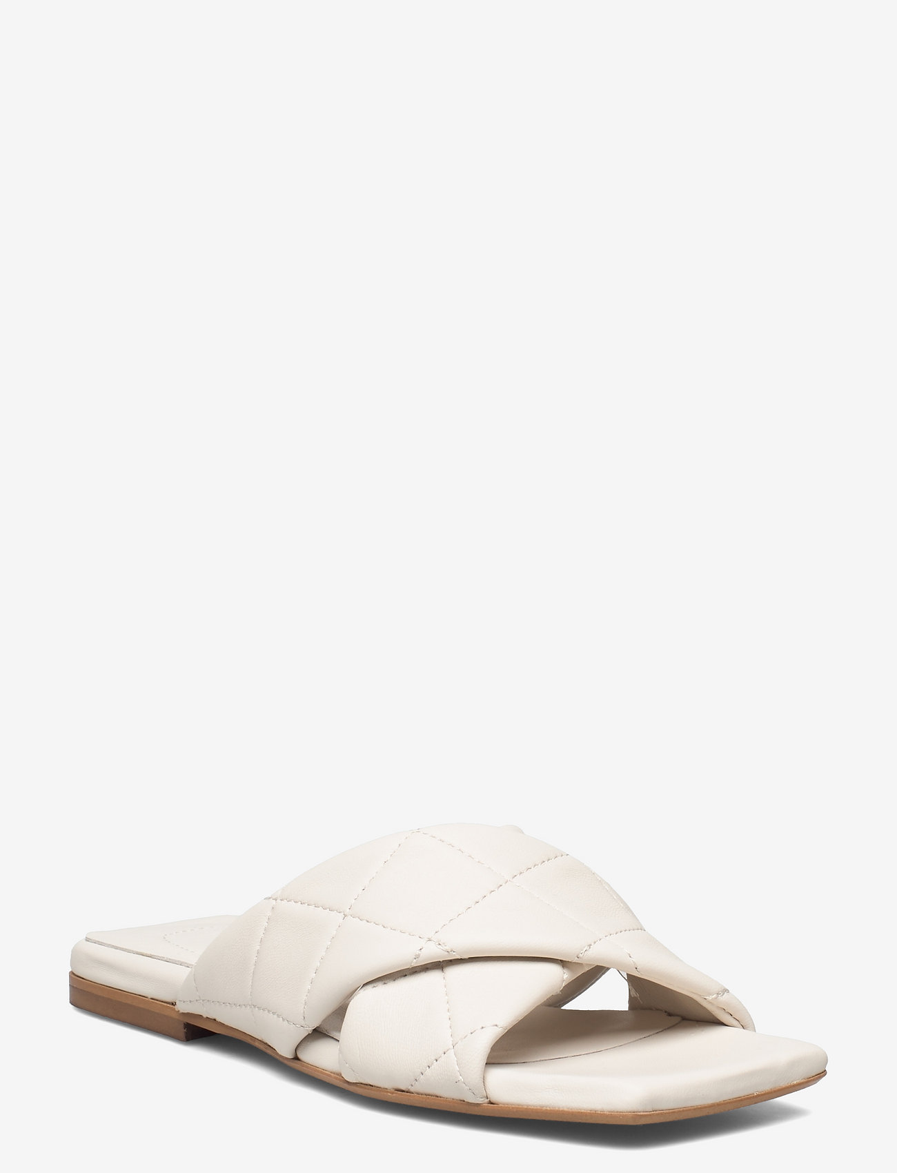 nude leather flat sandals