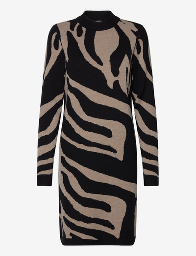 Black long sleeve knit dress
