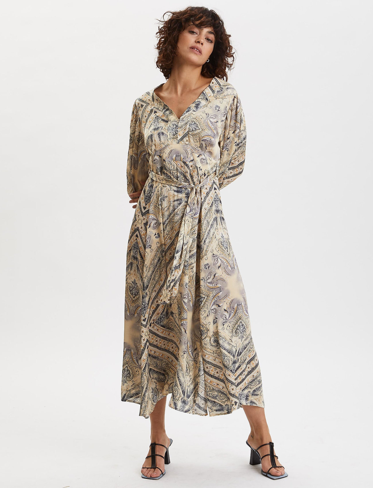 Radiant Dress (Dried Lavendel) (1497.50 kr) ODD MOLLY Radiant Dress (Dried Lavendel) (1497.50 kr) ODD MOLLY