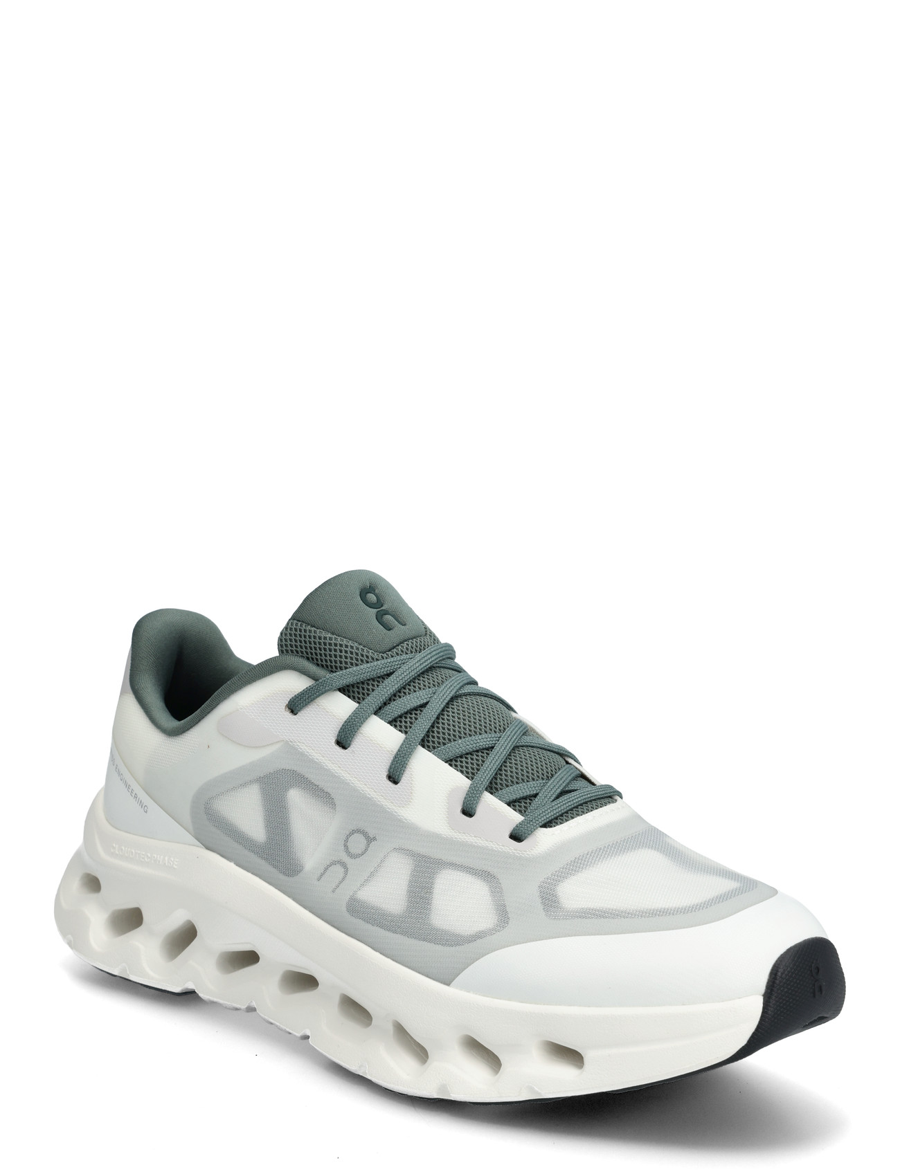 On Cloudtilt Remix, 41, White, Sport Sneakers > Sport Low Top Sneakers, Herre