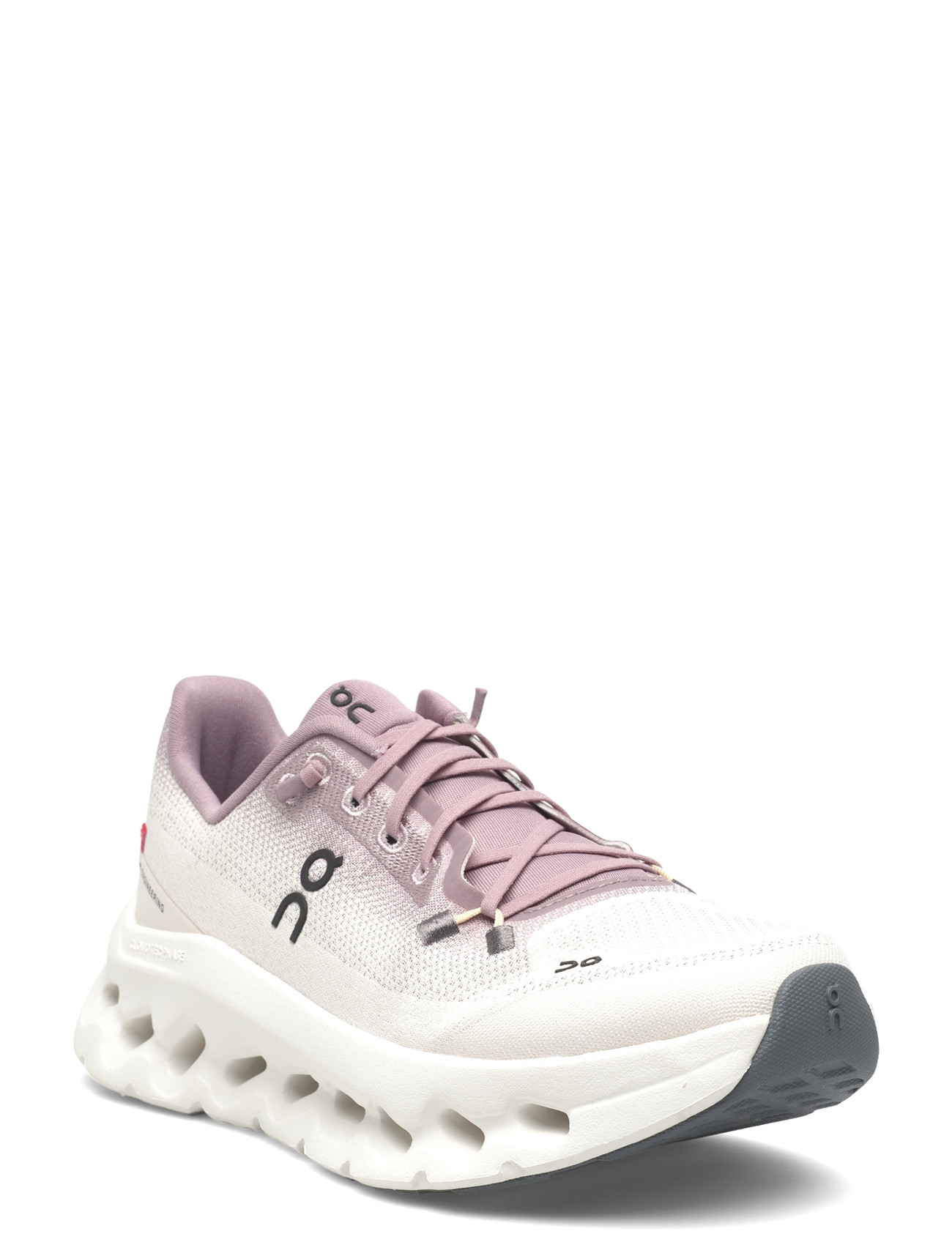 On Cloudtilt, 40, White, Sport Sneakers > Sport Low Top Sneakers, Dame