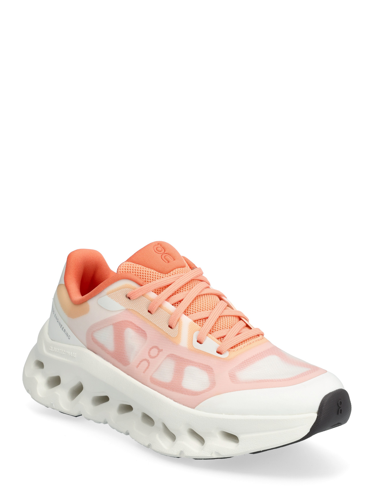 On Cloudtilt Remix, 36.5, White, Sport Sneakers > Sport Low Top Sneakers, Dame