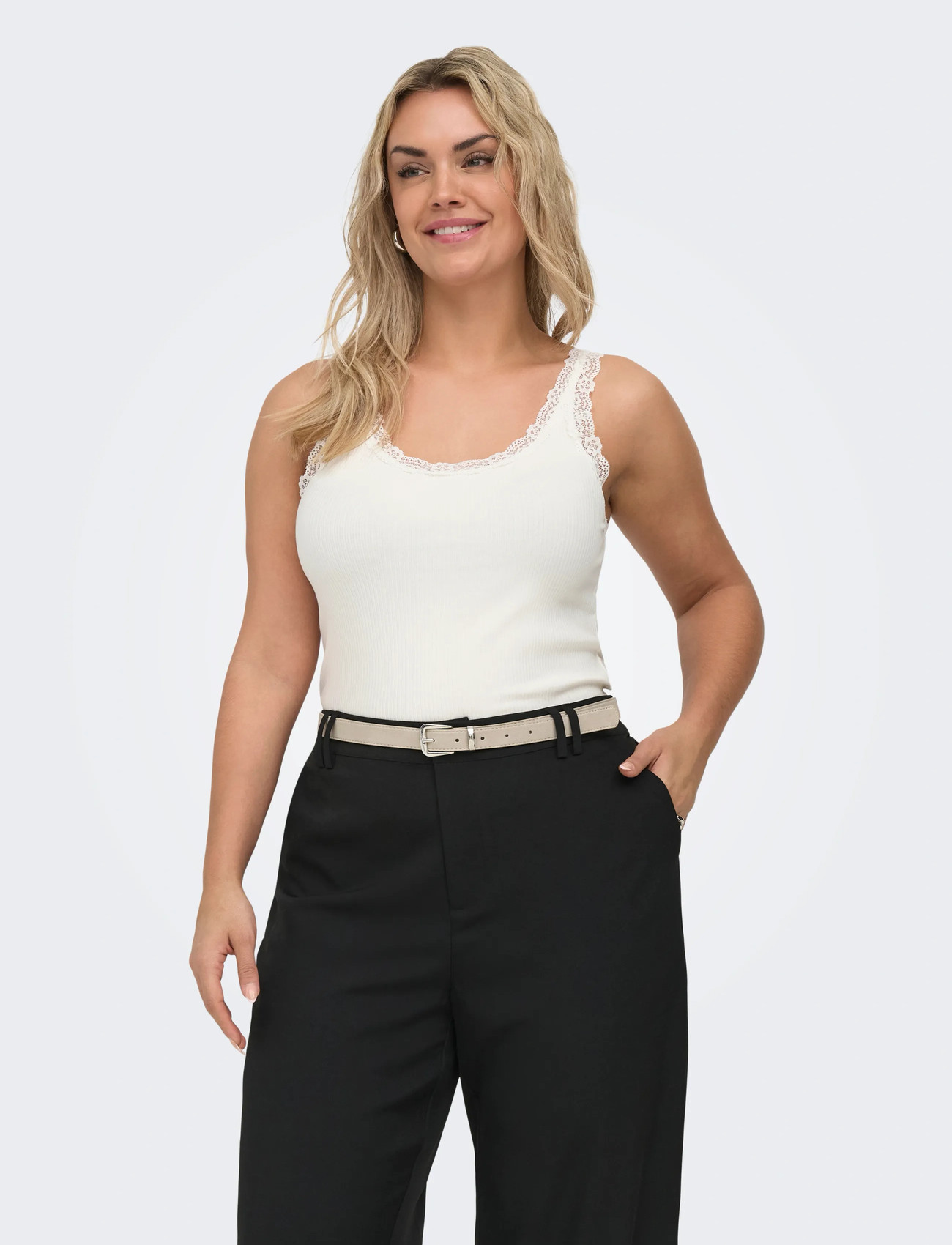 ONLY Carmakoma Carsara Sharai Lace Tank Top Jrs Noos, 54, White, T-Shirts & Toppe > Uden Ærmer, Dame