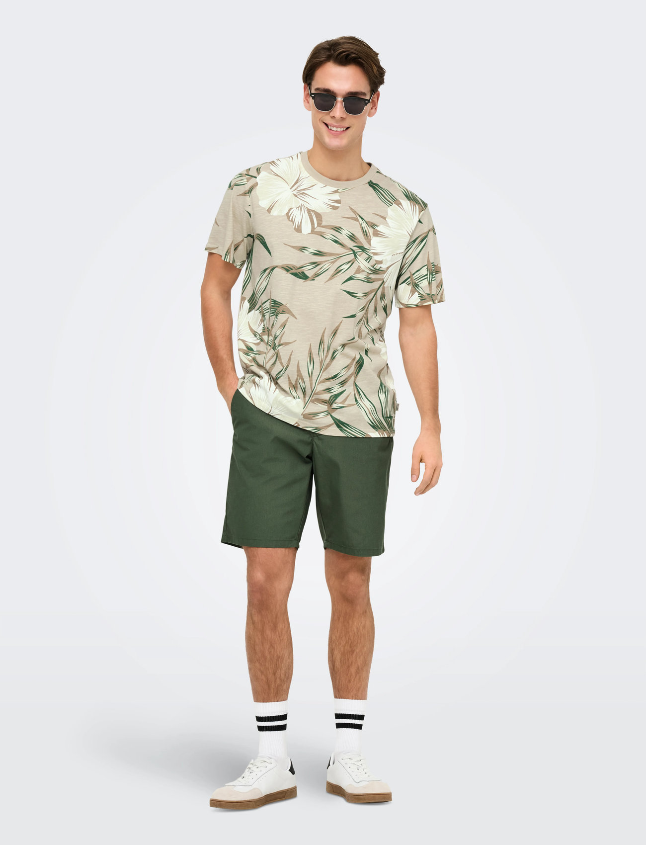ONLY & SONS Onsklop Reg Ss Floral Tee Noos, XS, Beige, T-Shirts > Kortærmede, Herre