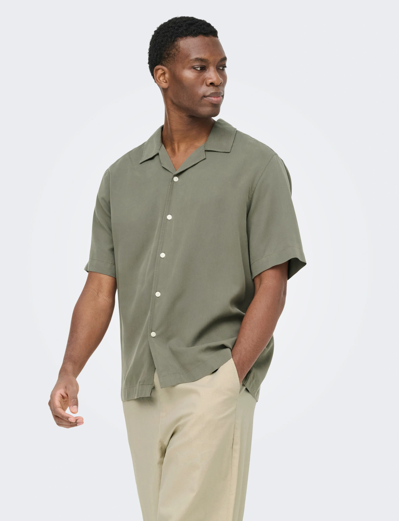 ONLY & SONS Onsperu Ss Reg Tencel Shirt Noos, S, Khaki green, Skjorter > Afslappet Shirts, Herre