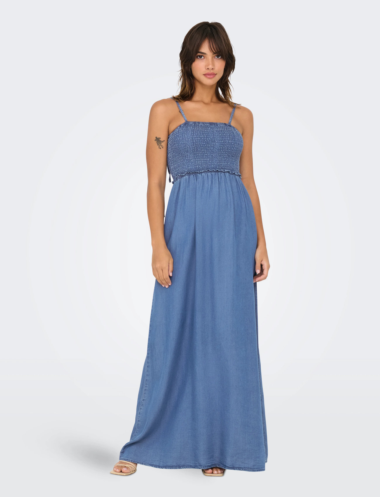 ONLY Onlcharis Life Smock Maxi Dress Wvn, S, Blue, Kjoler > Maxikjole, Dame