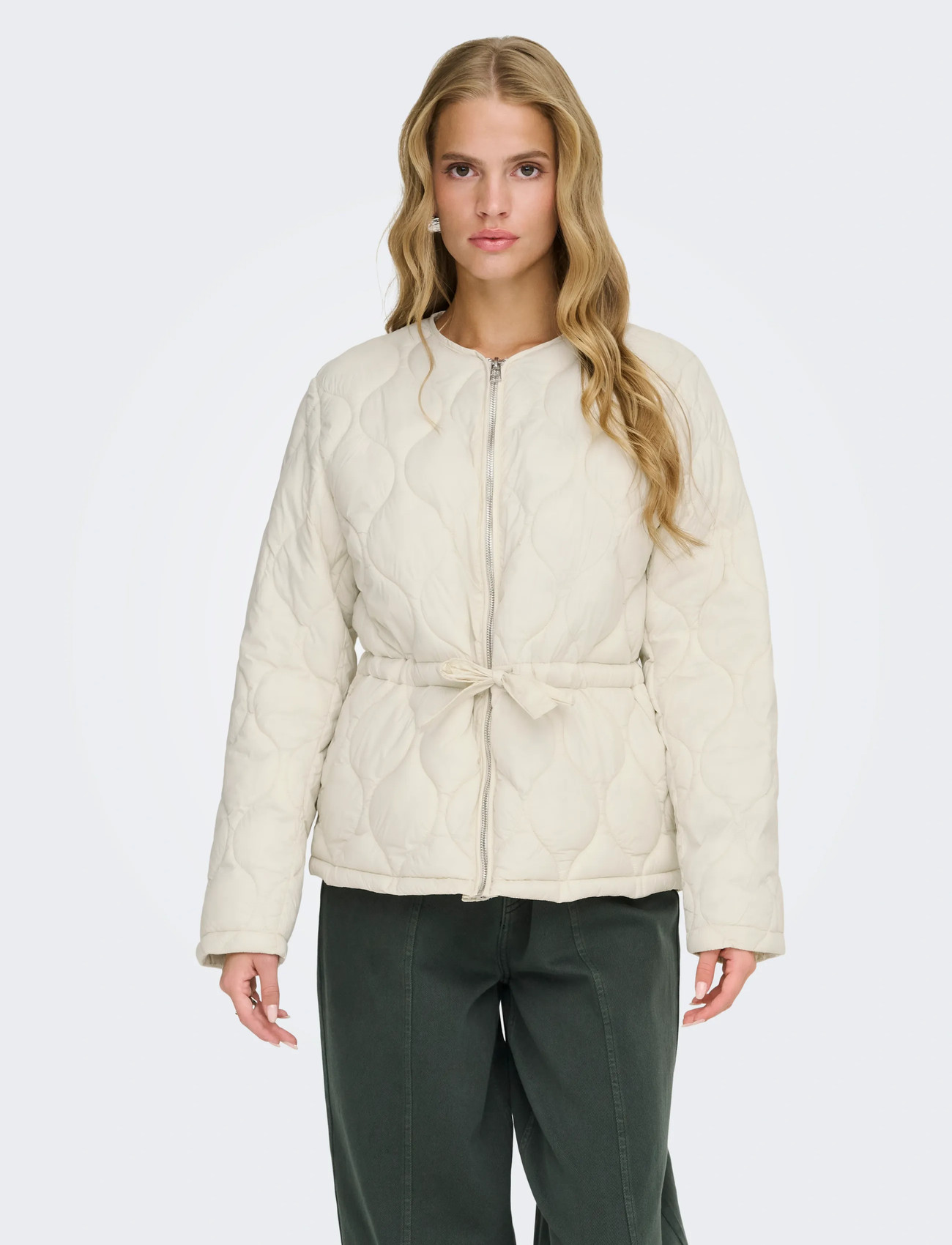 ONLY Onlamara Quilted Jacket Otw, M, Cream, Jakker > Vatteret Jakke, Dame