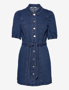 Denim dresses | Trendy denim looks 