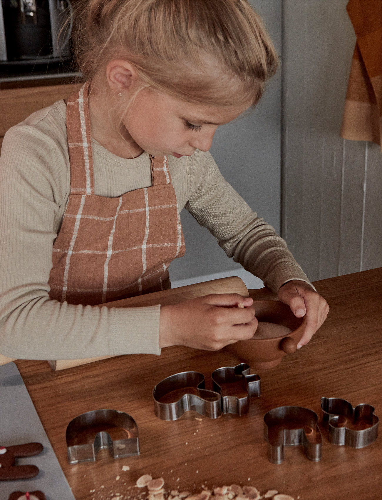 OYOY MINI Gobi Apron Mini, 56X44 cm, Brown, Bagning & Madlavning > Forklæder, Børn