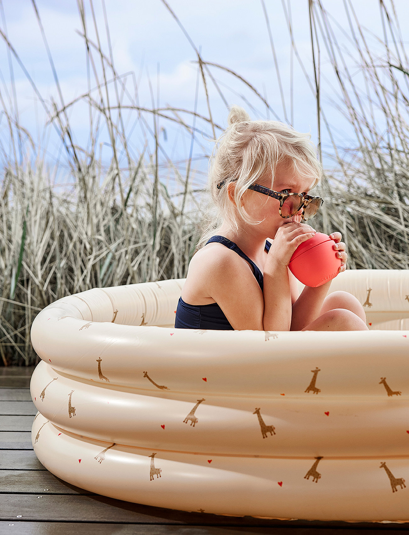 OYOY MINI Giraffe Swimming Pool Small & Beach Ball, One Size x 85, Cream, Water Legetøj > Children's Pools, Børn