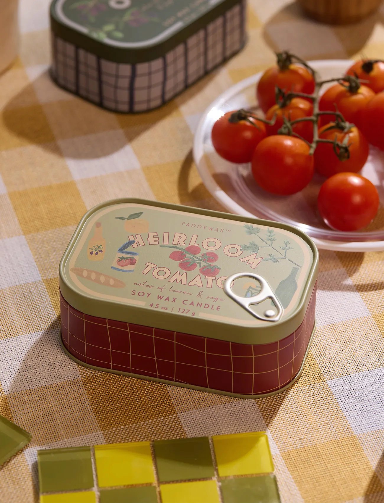 Paddywax Duftlys I Blikæske Bistro - Heirloom Tomato, One Size, Red, Lysestager & Lanterner > Fyrfadsstager, Unisex