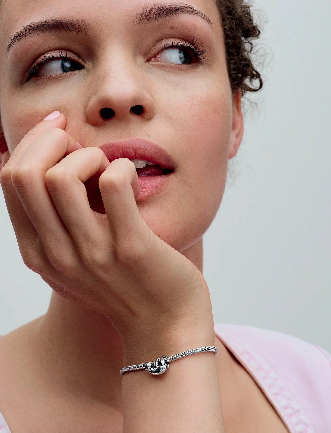 Pandora Sloth Sterling Silver Charm With Brown And Black Enamel, One Size, Silver, Smykker > Vedhæng, Dame
