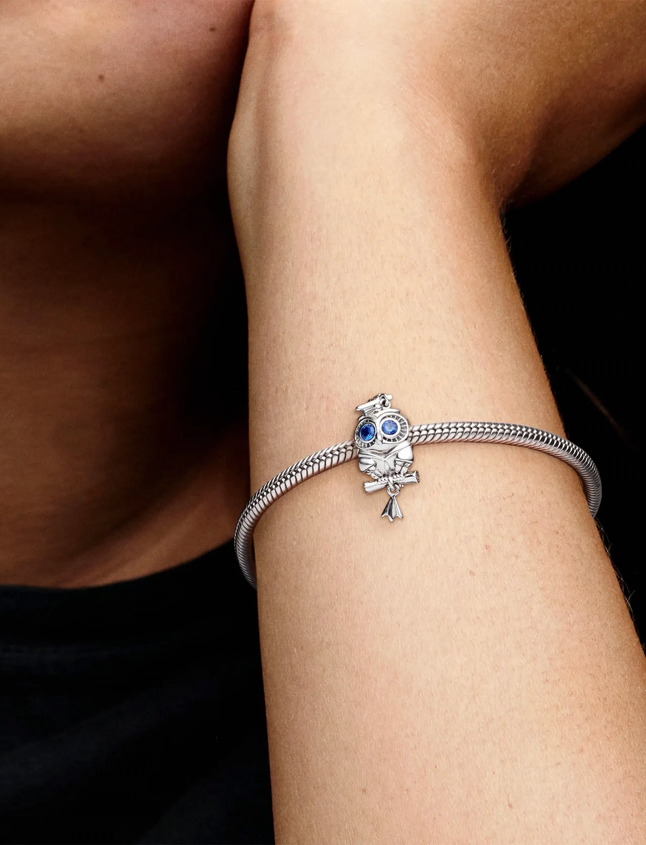 Pandora Graduation Owl Sterling Silver Charm With Stellar Blue Crystal, One Size, Silver, Smykker > Vedhæng, Dame