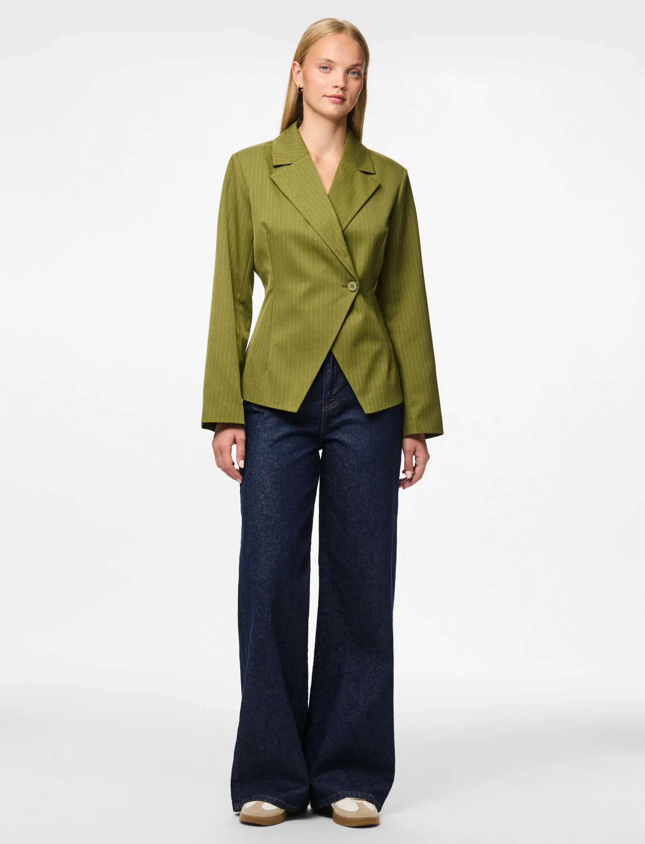 Pieces Pcfalka Ls Fittet Pinstriped Blazer D2D, XS, Green, Blazere > Enkeltradede Blazere, Dame