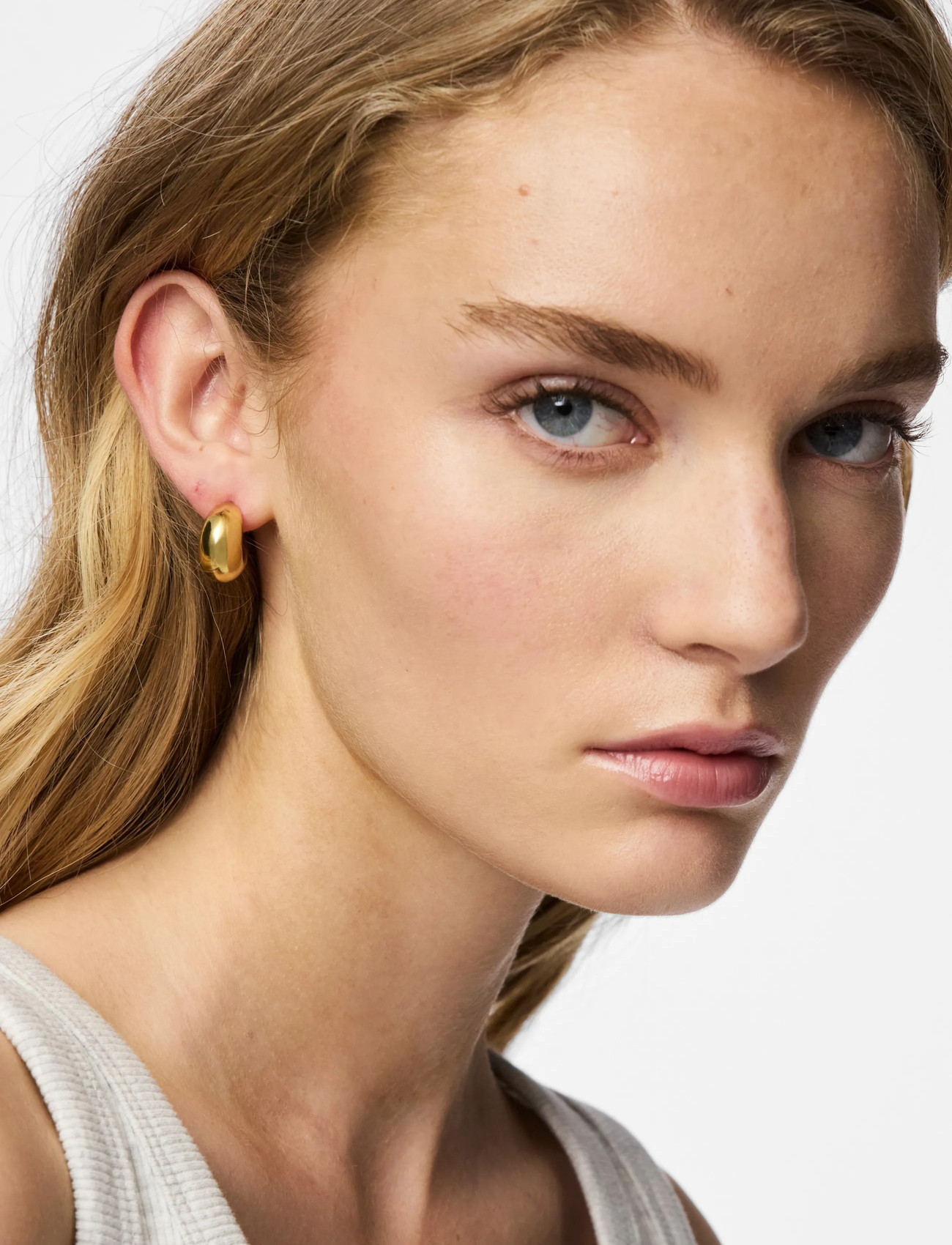 Pieces Pcdevia Earrings Box Wp, One Size, Gold, Øreringe > Creoler, Dame