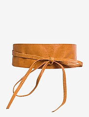 PCVIBS LEATHER TIE WAIST BELT - COGNAC