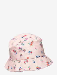 Bucket hats | Trendy collections at 