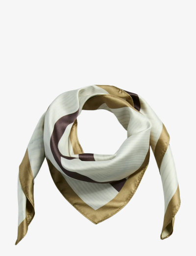 PCJUSTINE SMALL SQUARE SCARF BC