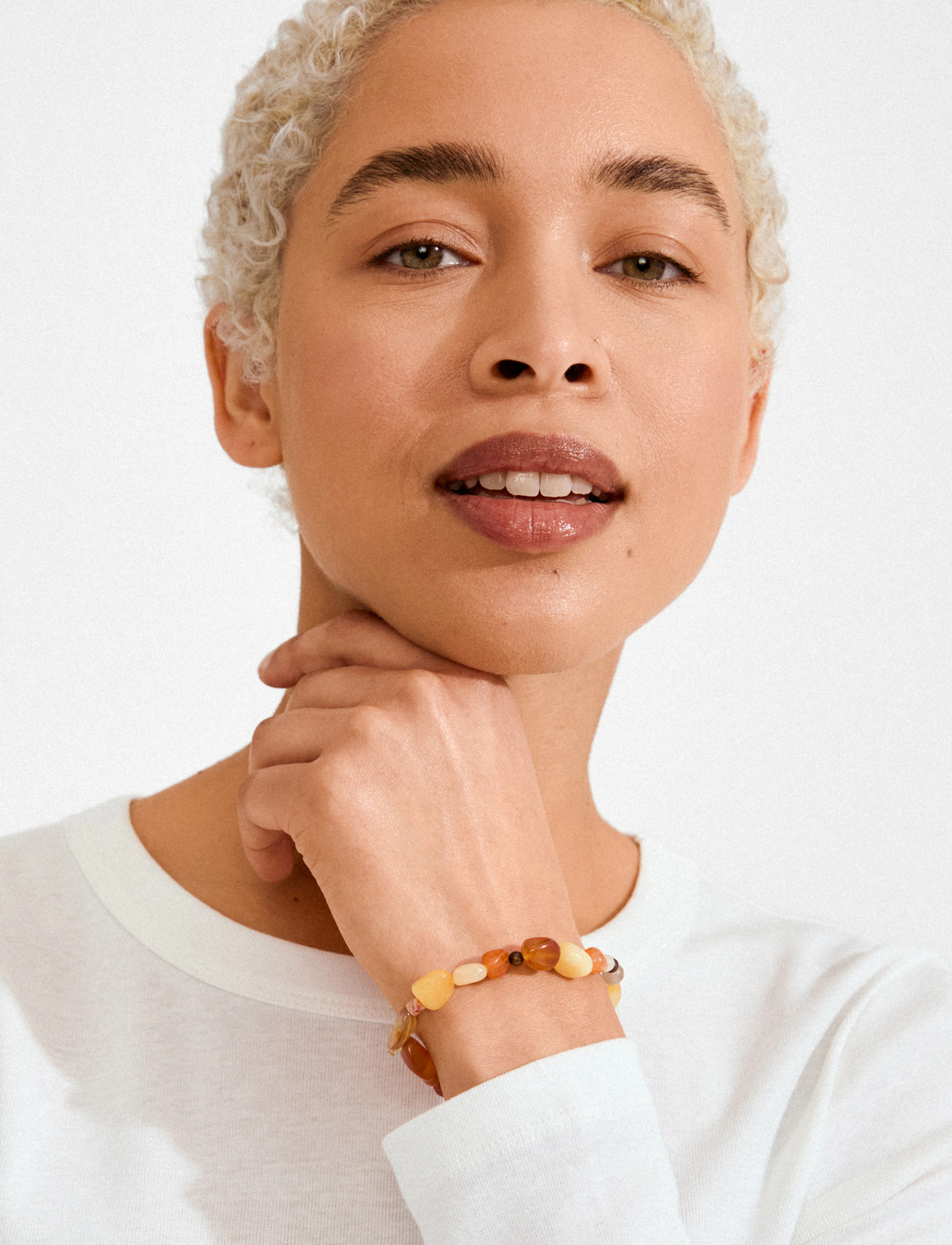 Pilgrim Iris Bracelet Sand/Multi, One Size, Brown, Armbånd > Perlearmbånd, Dame