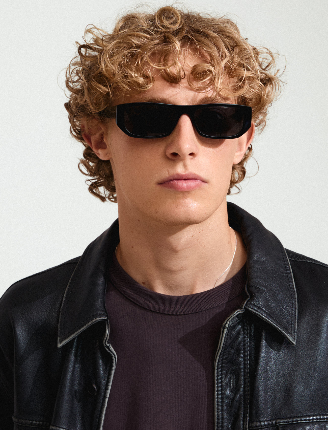 Pilgrim Ainsley Sunglasses Black, One Size, Black, Solbriller > Solbriller Med Firkantet Stel, Herre