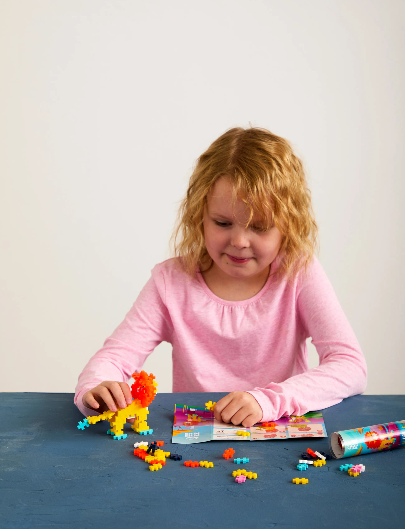 Plus-Plus Plus-Plus Lion / 100 Pcs Tube, One Size, Multi/patterned, Byggesæt Og -Klodser > Byggeklodser, Børn