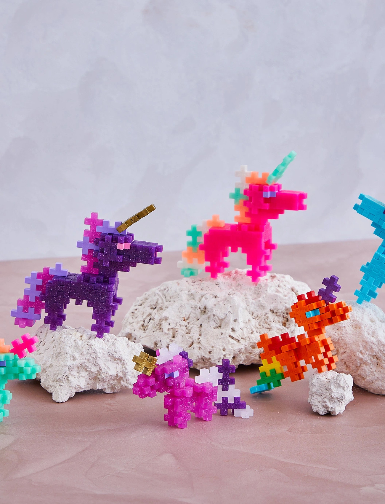 Plus-Plus Plus-Plus Rainbow Unicorns / 100 Pcs Tube, One Size, Multi/patterned, Byggesæt Og -Klodser > Byggesæt, Børn