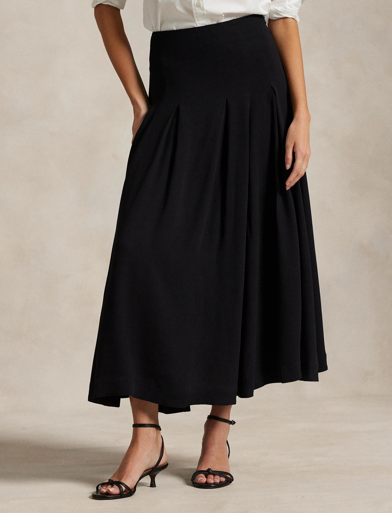 Polo Ralph Lauren Pleated Crepe A-Line Skirt, 38, Black, Designere > Knælange Og Midi Nederdele, Dame