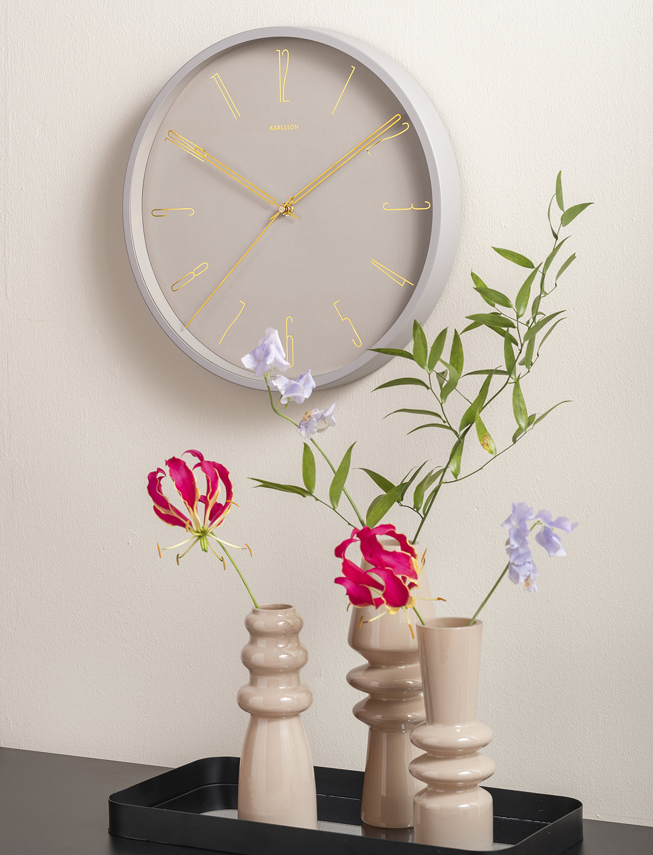 KARLSSON Wall Clock Belle Numbers Metal Warm Grey, One Size, Grey, Ure > Vægure, Unisex