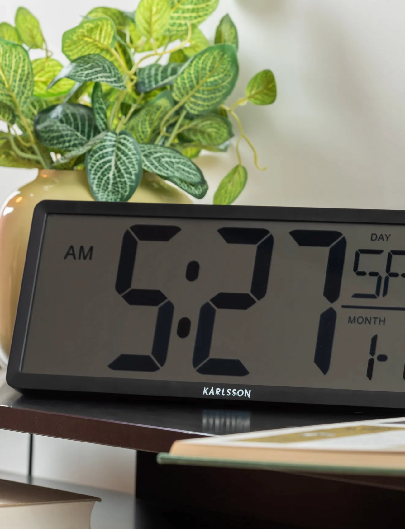 KARLSSON Wall/Table Clock Retro Lcd Black, W14.8 cm, Black, Ure > Vægure, Unisex