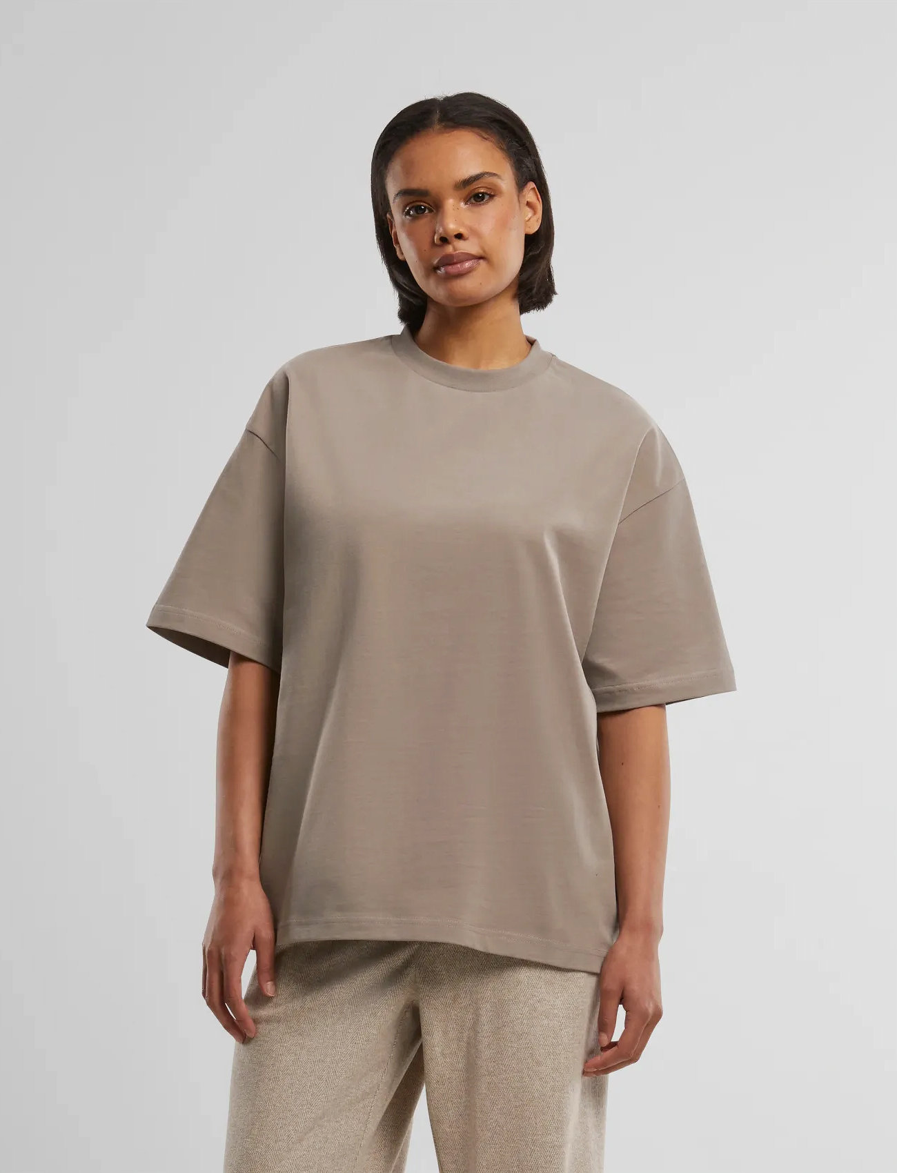 Prohibited Oversized Tee, S, Beige, T-Shirts > Kortærmede, Herre