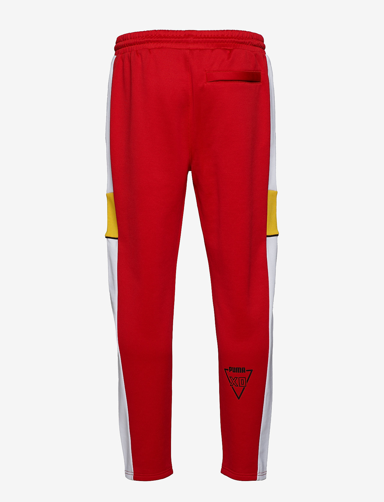puma red