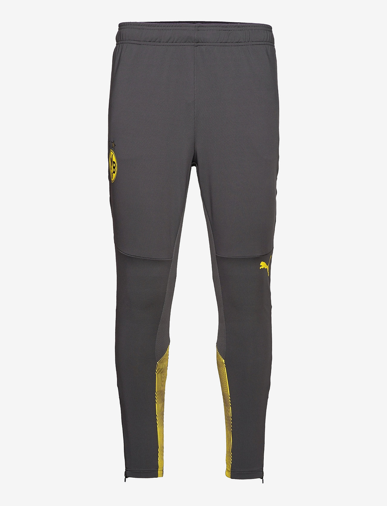 training pants with pockets