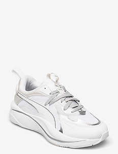puma chunky white sneakers