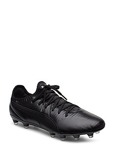football shoes under 300